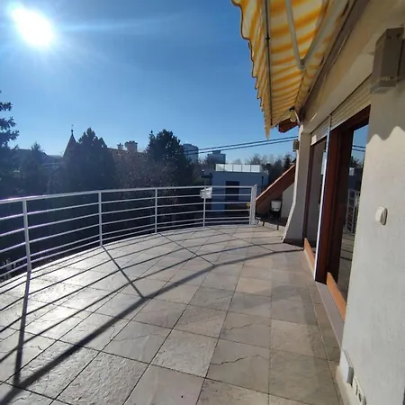 Vitorlas Vendeghaz Balatonfured