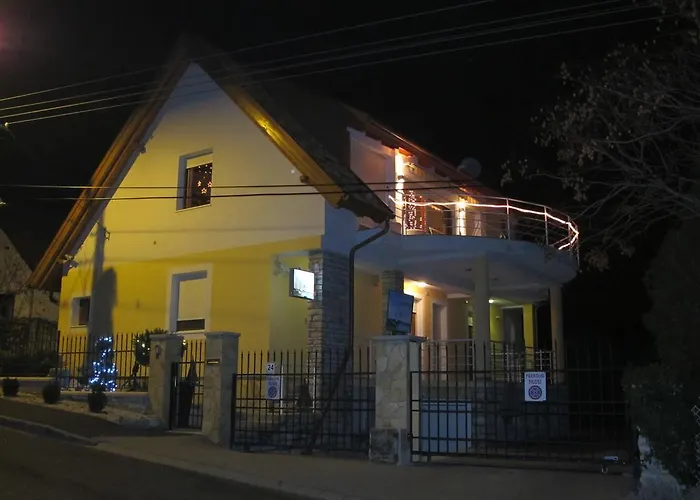 Vitorlas Vendeghaz بيت ضيافة